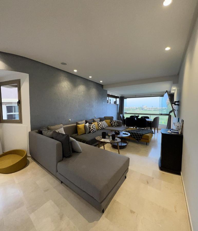 Superbe Appartement, Vue Sur Golf, Piscine Et Atlas Marrákes Kültér fotó