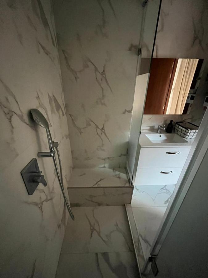 Superbe Appartement, Vue Sur Golf, Piscine Et Atlas Marrákes Kültér fotó