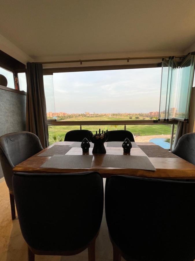 Superbe Appartement, Vue Sur Golf, Piscine Et Atlas Marrákes Kültér fotó