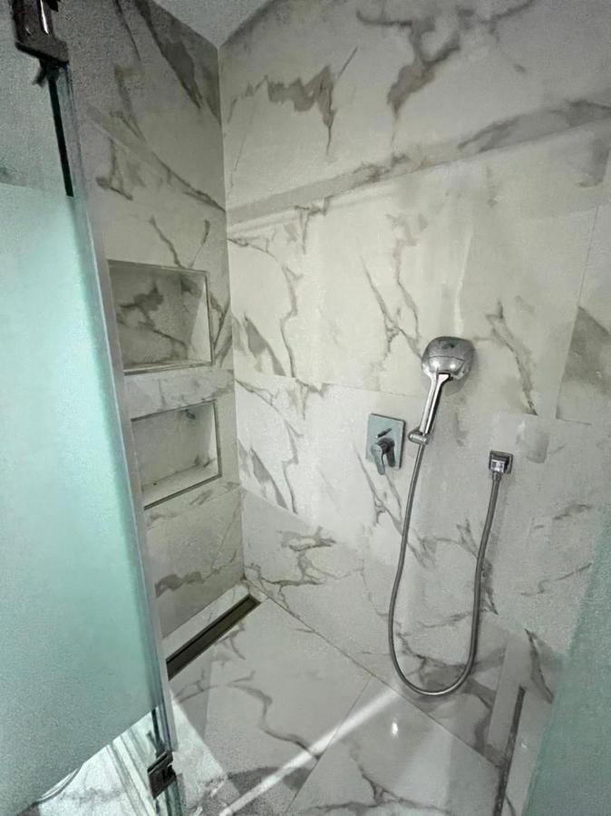 Superbe Appartement, Vue Sur Golf, Piscine Et Atlas Marrákes Kültér fotó